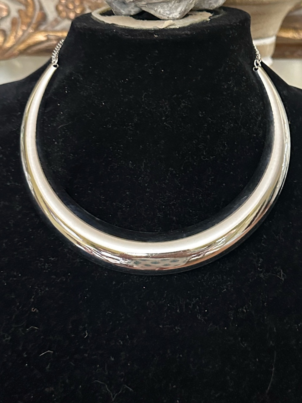 silver-toned crescent collar statement necklace